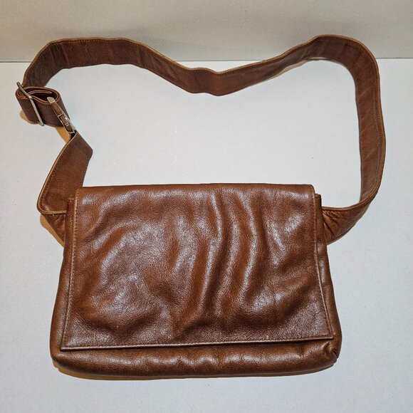 Ayda & Co. Brown Leather Crossbody Flap Bag EUC - Picture 2 of 5
